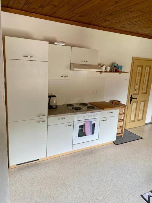 2-Zimmer Wohnung Auf Der Heide Finkenstein am Faaker See Luaran gambar